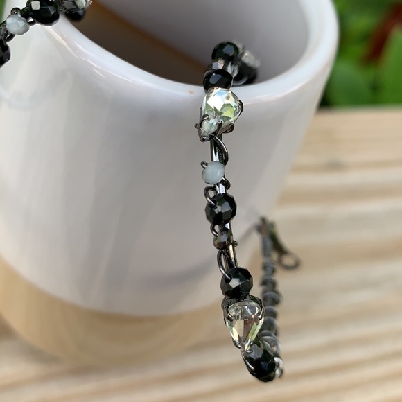 Handcrafted hoop earrings with crystals and beads - Picture 2 of 7